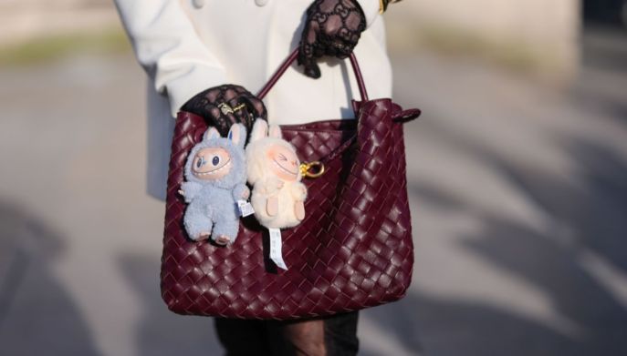 Labubu charms: cosa sono e perché sono il trend moda del momento